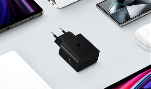 45W PD Super Fast Charger With Type-C to Type-C Cable For All Samsung_Smartphones | PD Charger For all Mobile Phones - Global Certified