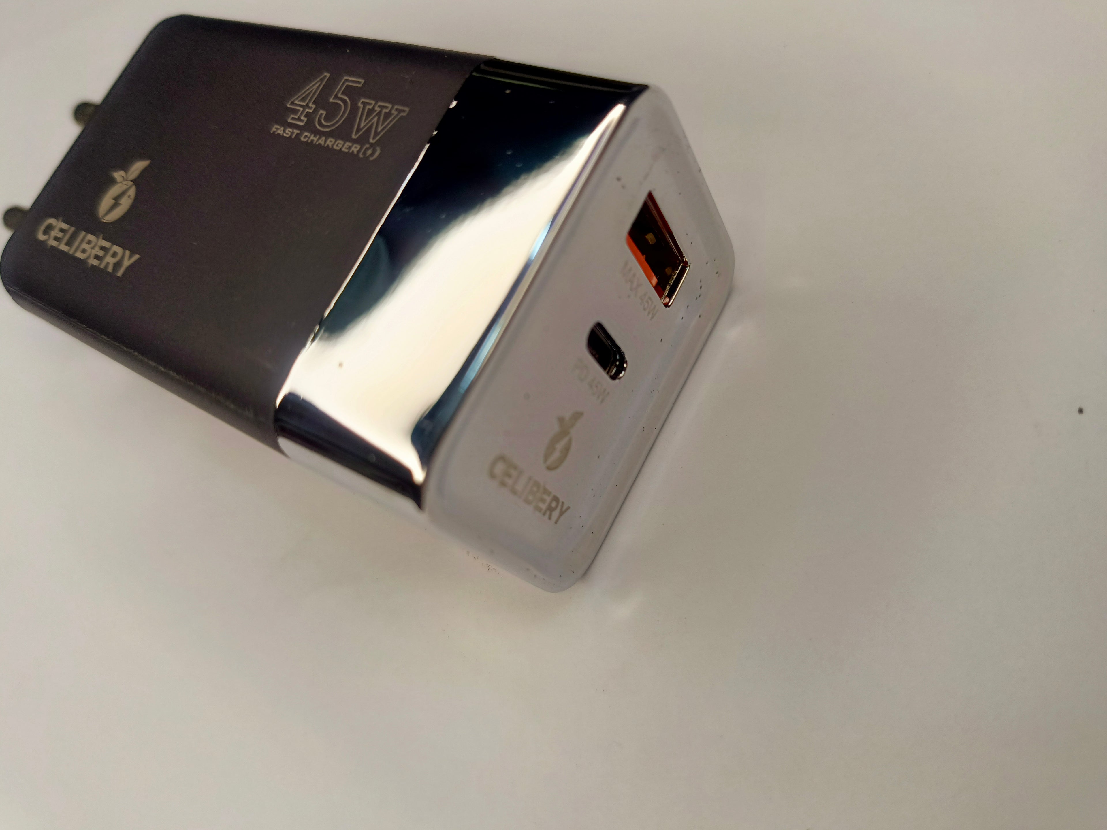 45w PD QUICK CHARGER WITH TC TO TC CABLE